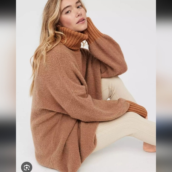 aerie Sweaters - NWT Offline Aerie Cozy Tan Turtleneck Sweater
